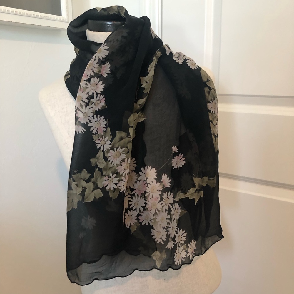 Vintage Echo Silk Black Floral Scarf